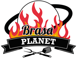 Logotipo de "Brasa Planet" con llamas, utensilios de parrilla y un planeta de fondo.