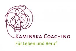 Kaminska Coaching-Logo mit Figur in Linienstil und Slogan „Für Leben und Beruf“ darunter.