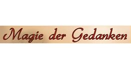 Der Schriftzug "Magie der Gedanken" in roter Schrift auf einem beigen Hintergrund.