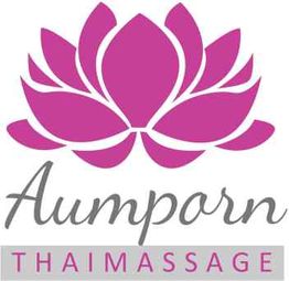 Logo mit pinker Lotusblüte und Text: "Aumporn Thaimassage".
