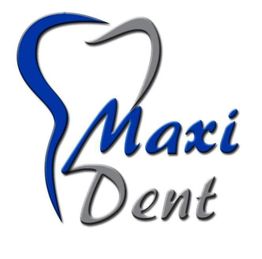Logotipo de Maxi Dent con un diseño de diente en azul y gris.