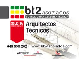 Anuncio de bt2 asociados sobre servicios de arquitectos técnicos con contacto y web.