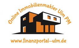 Ein modernes Haus-Logo mit Schriftzug "Online Immobilienmakler Ulm PM" und Website-Link.
