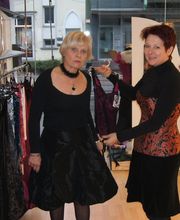 Das bin ich mit einer Kundin