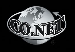 Logo: Grau-schwarzer Globus mit "CO.NET"-Schriftzug und einem Pfeil drumherum auf schwarzem Hintergrund.