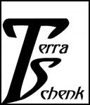 Schwarzes, stilisiertes "TS"-Logo mit den Worten "Terra Schenk" auf weißem Hintergrund.