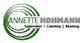 Logo mit Text: "ANNETTE HOHMANN, Supervision, Coaching, Beratung", grüne Kreiselemente.