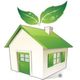 Casa blanca con techo verde y hojas encima, simbolizando ecología y sostenibilidad.