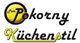 Logo mit geschwungener Schrift: "Petr Pokorny Küchenstil" in Schwarz und Gelb.