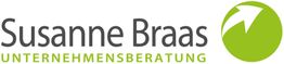 Logo von Susanne Braas Unternehmensberatung, grüner Kreis mit weißem Pfeil nach oben rechts.