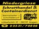 Gelbes Schild mit "Niedergriese Schrotthandel", Adresse in Hagen und Telefonnummer.