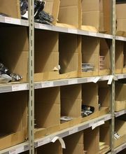 Lagerbereich für kompatible "No Name" Druckerpatronen