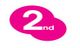 Rosa Kreis mit "2nd" in weißer Schrift, die Buchstaben im Inneren eines verschlungenen Ovals.