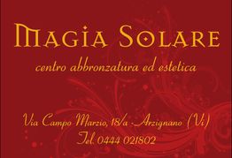 Annuncio di "Magia Solare", centro abbronzatura ed estetica ad Arzignano, su sfondo rosso.