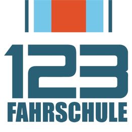 Logo der "123 Fahrschule" mit blau-rotem Streifen oben.