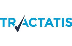 Logo mit dem Wort "TRACTATIS", einem Haken im "A", in blauer und schwarzer Schrift.