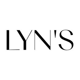 Text: "LYN'S" in schwarzer Schrift auf weißem Hintergrund.