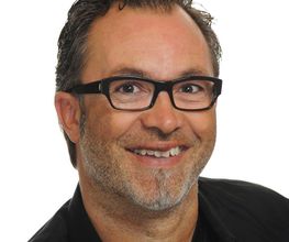 Augenoptikermeister und Brillendesigner