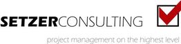 Logo mit Text "Setzer Consulting", rotes Häkchen, Slogan: "project management on the highest level".
