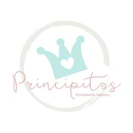 Logo con corona azul y corazón, texto "Principitos" en rosa, "Fotografía Infantil" abajo.