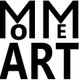 Schwarze Buchstaben auf weißem Hintergrund bilden die Wörter "MoMA" und "ART".