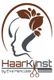 Logo mit Silhouette einer Frau mit Blättern im Haar, "HaarKunst" und Schere mit Kamm darunter.