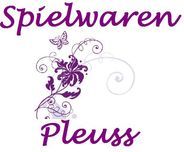 Logo mit Schriftzug "Spielwaren Pleuss" und violetten Verzierungen.