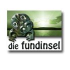 Eine Kreatur mit großen Augen über dem Schriftzug "die fundinsel" vor grünem Hintergrund.