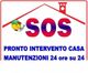 Logo SOS pronto intervento casa, manutenzioni 24 ore, con fumetto di emoji con casco e attrezzo.