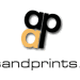 Logo mit den Buchstaben "ap" und der URL "artsandprints.net" darunter.