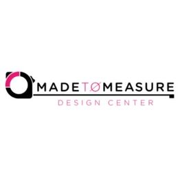 Logotipo con texto "Made to Measure Design Center" en negro y rosa.