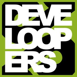 Texto "DEVELOPERS" en blanco sobre fondo verde y negro.