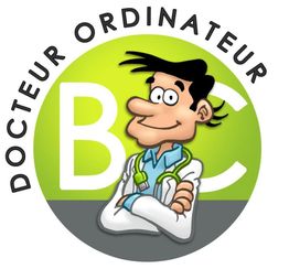 Illustration d'un médecin dessin animé souriant avec stéthoscope, texte "Docteur Ordinateur".
