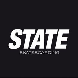 Texto "STATE SKATEBOARDING" en fondo negro, letras blancas destacadas.