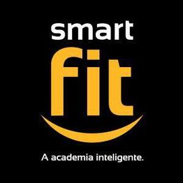 Logo da Smart Fit em preto com texto "A academia inteligente" embaixo.