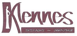 Logo mit Schriftzug "Mennes", begleitet von "Textile Unikate - Carmen Straube" in lila.