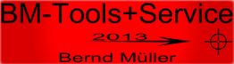 Rotes Logo mit Text: "BM-Tools+Service 2013 Bernd Müller", Pfeil und Zielscheibe.
