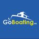 Logotipo de GoBoating.es con un barco blanco y texto amarillo sobre fondo azul.