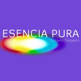 Texto "Esencia Pura" sobre fondo morado con mancha multicolor debajo.