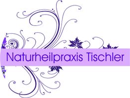 Text "Naturheilpraxis Tischler" in lila mit dekorativem Blumenmuster im Hintergrund.