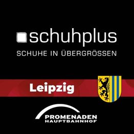 Logo von schuhplus und Texte: „Schuhe in Übergrößen“, „Leipzig“, „Promenaden Hauptbahnhof“.