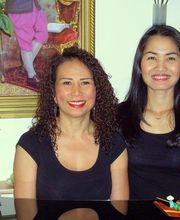 Freundliches Massage-Team