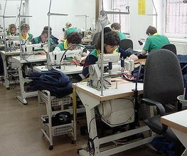 Näherei / Bekleidungsfabrik