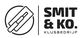 Logo van Smit & Ko. Klusbedrijf met een gestileerde troffel in een cirkel.