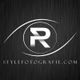 Logo mit Buchstaben "R" in der Mitte, umgeben von Linien, darunter "STYLEFOTOGRAFIE.COM".