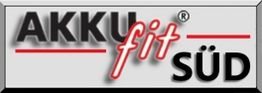 Logo mit Text "AKKU fit SÜD" in roten und schwarzen Buchstaben auf grauem Hintergrund.