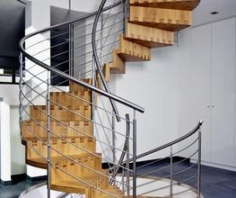 Faltwerktreppe gewendelt