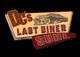 Logo mit Oldtimer und Text "DC's Last Diner Suhl" auf schwarzem Hintergrund.