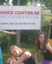 Dance Center Re Logo
