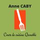 Anne Caby, fond vert, fourchette blanche sur fond orange, texte "Cours de cuisine Grenoble".